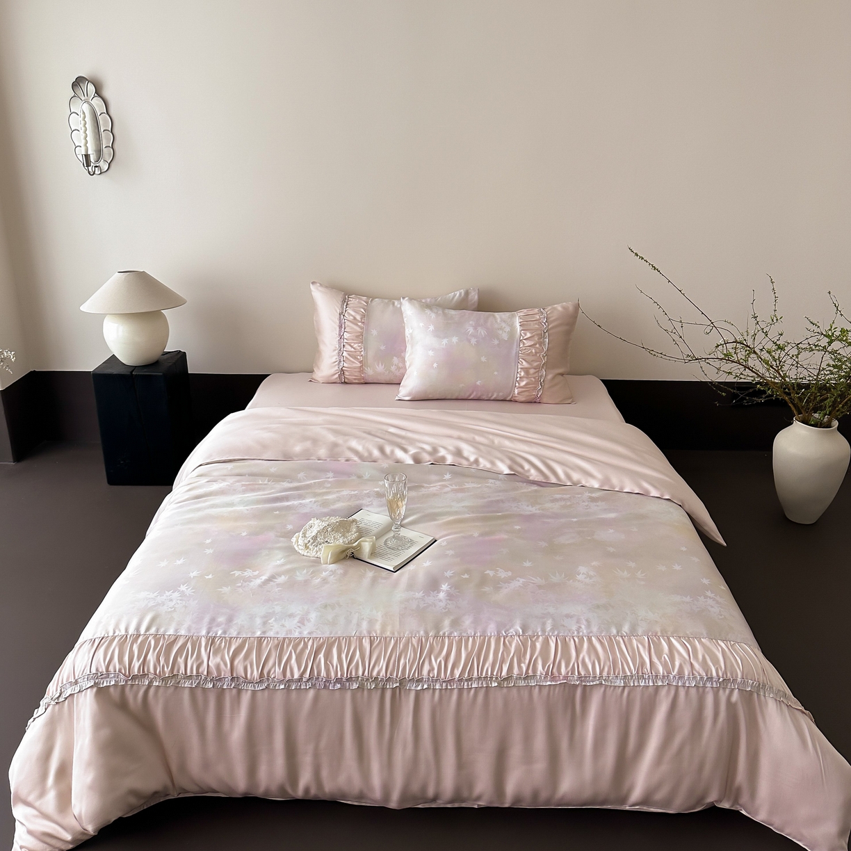 91家纺网 家纺一手货源 找家纺 （总）玉宇阁 2025春夏新款60S兰精天丝印花四件套-薇之白