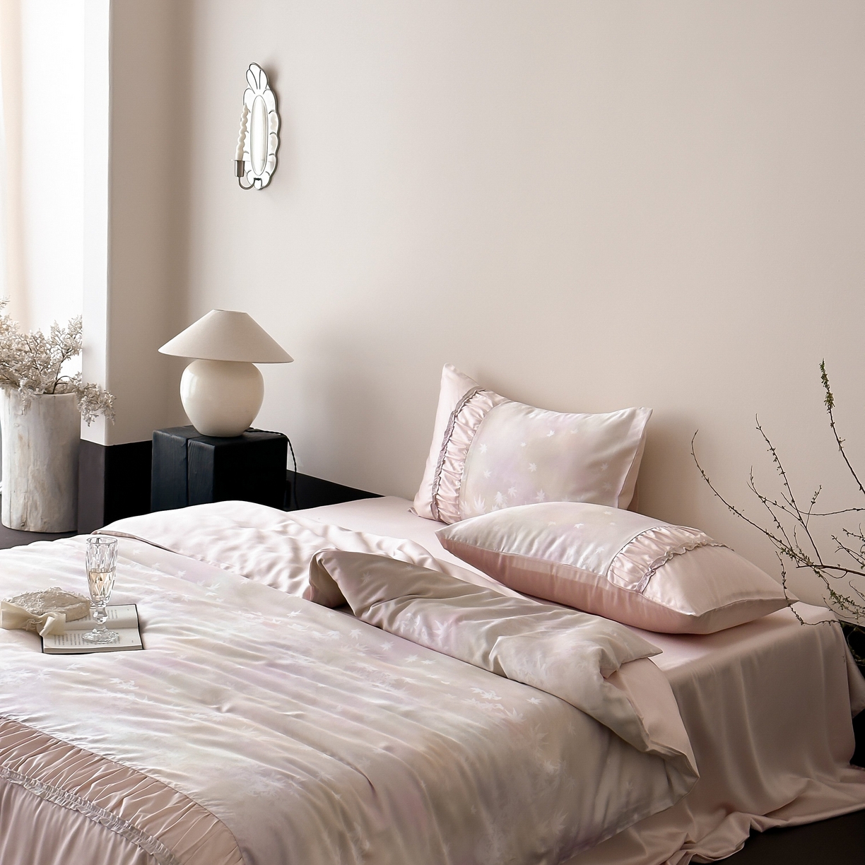 91家纺网 家纺一手货源 找家纺 （总）玉宇阁 2025春夏新款60S兰精天丝印花四件套-薇之白