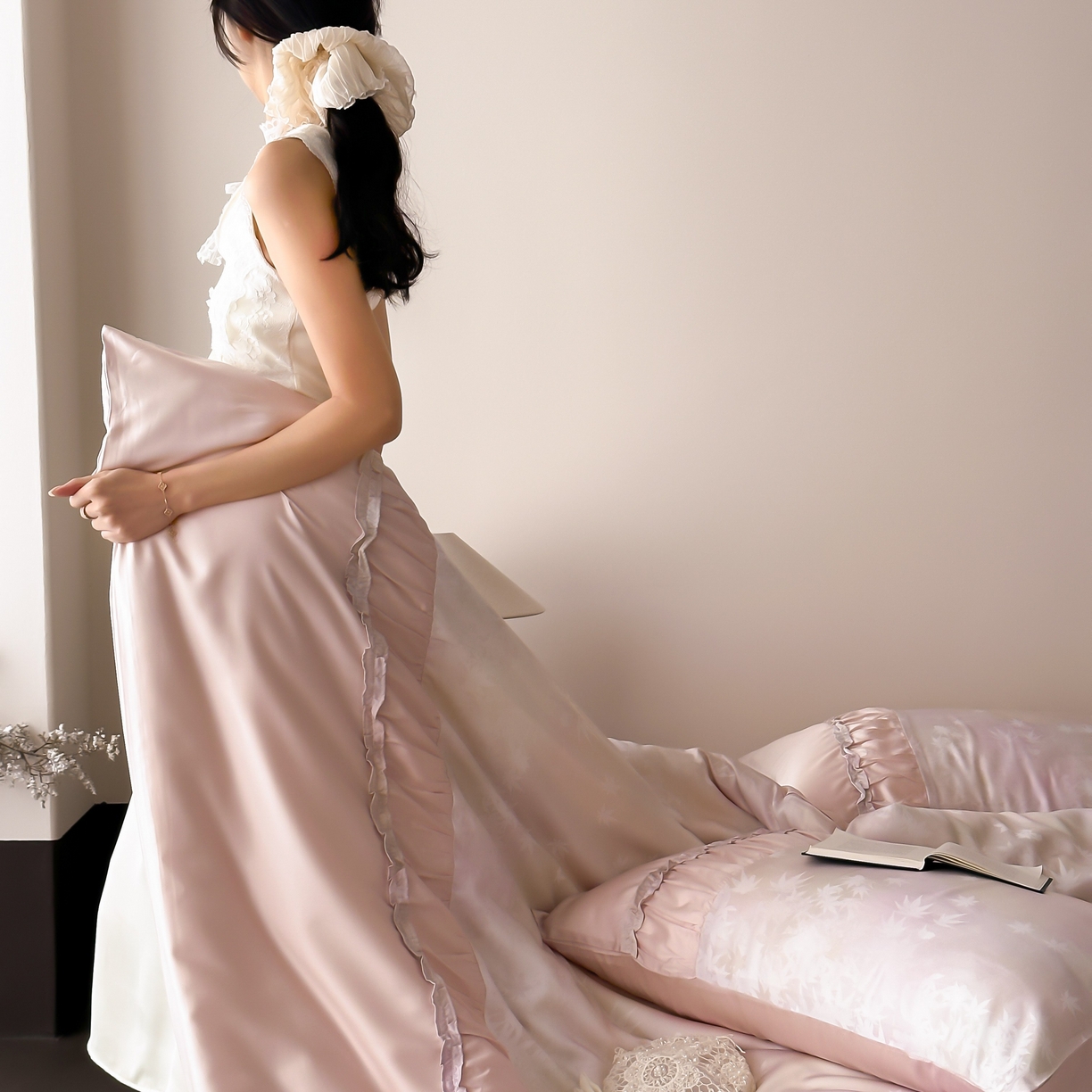 91家纺网 家纺一手货源 找家纺 （总）玉宇阁 2025春夏新款60S兰精天丝印花四件套-薇之白