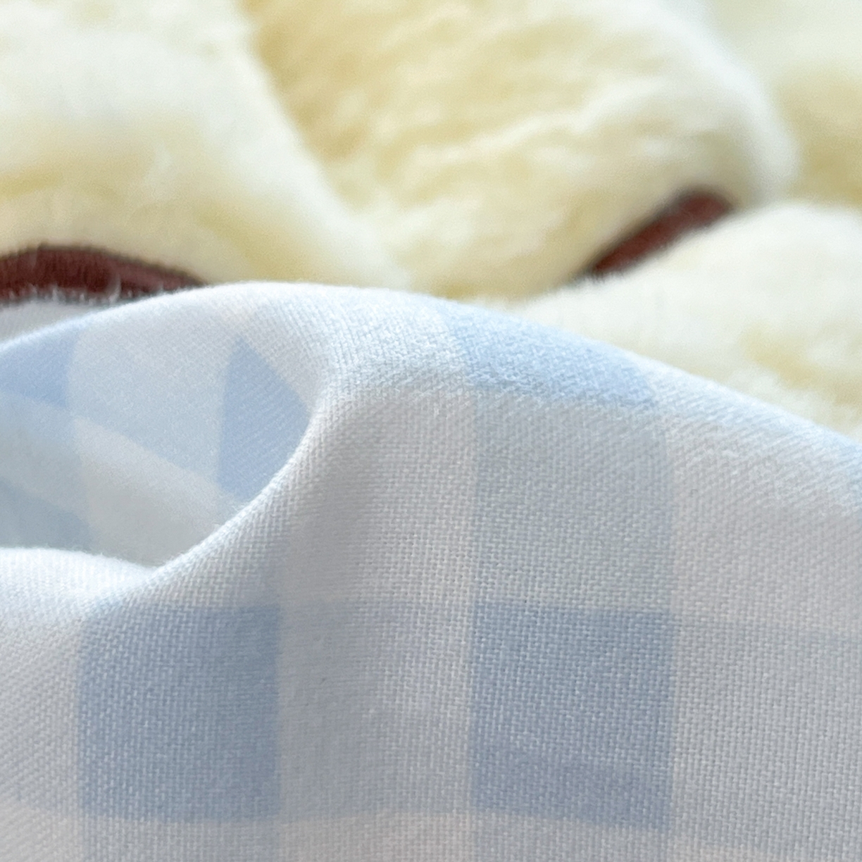 91家纺网 家纺一手货源 找家纺 桃心家居 2026新款A类三丽鸥正版授权云柔水洗棉兔毛贴布绣刺绣软糯系列四件套 云柔水洗棉-贴布绣蓝格布丁狗