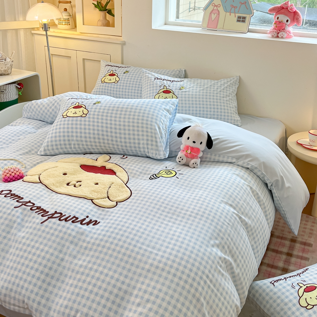 91家纺网 家纺一手货源 找家纺 桃心家居 2026新款A类三丽鸥正版授权云柔水洗棉兔毛贴布绣刺绣软糯系列四件套 云柔水洗棉-贴布绣蓝格布丁狗