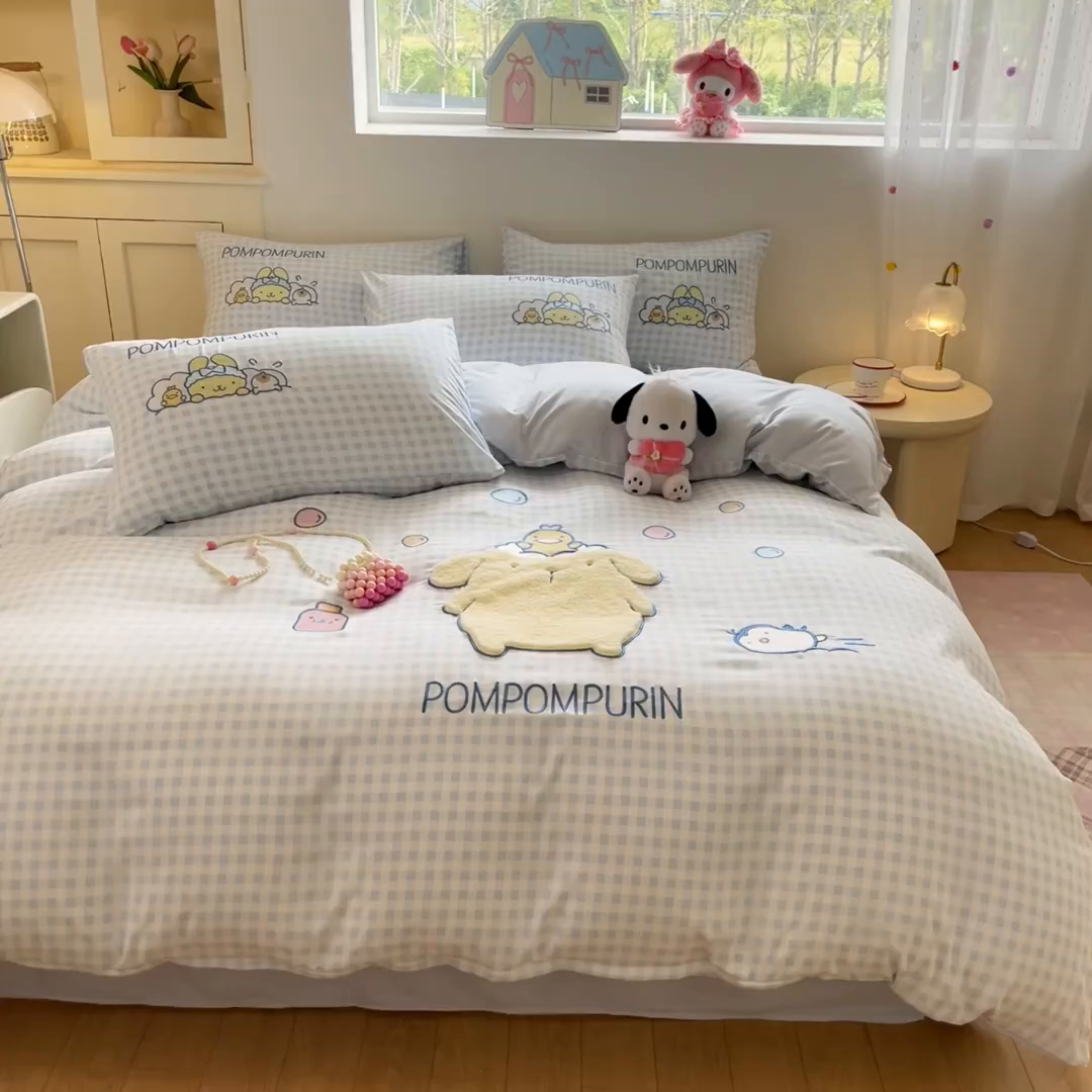 91家纺网 家纺一手货源 找家纺 桃心家居 2026新款A类三丽鸥正版授权云柔水洗棉兔毛贴布绣刺绣软糯系列四件套 云柔水洗棉-贴布绣萌萌布丁狗