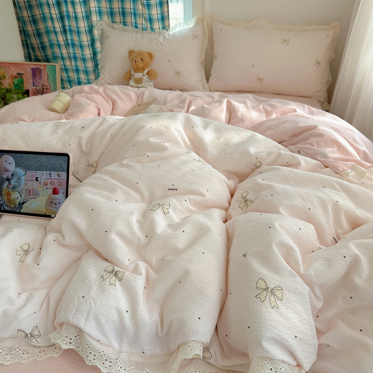 91家纺网 家纺一手货源 找家纺 一比一家纺 2026新款彩色花边木棉皱皱纱四件套 初心粉