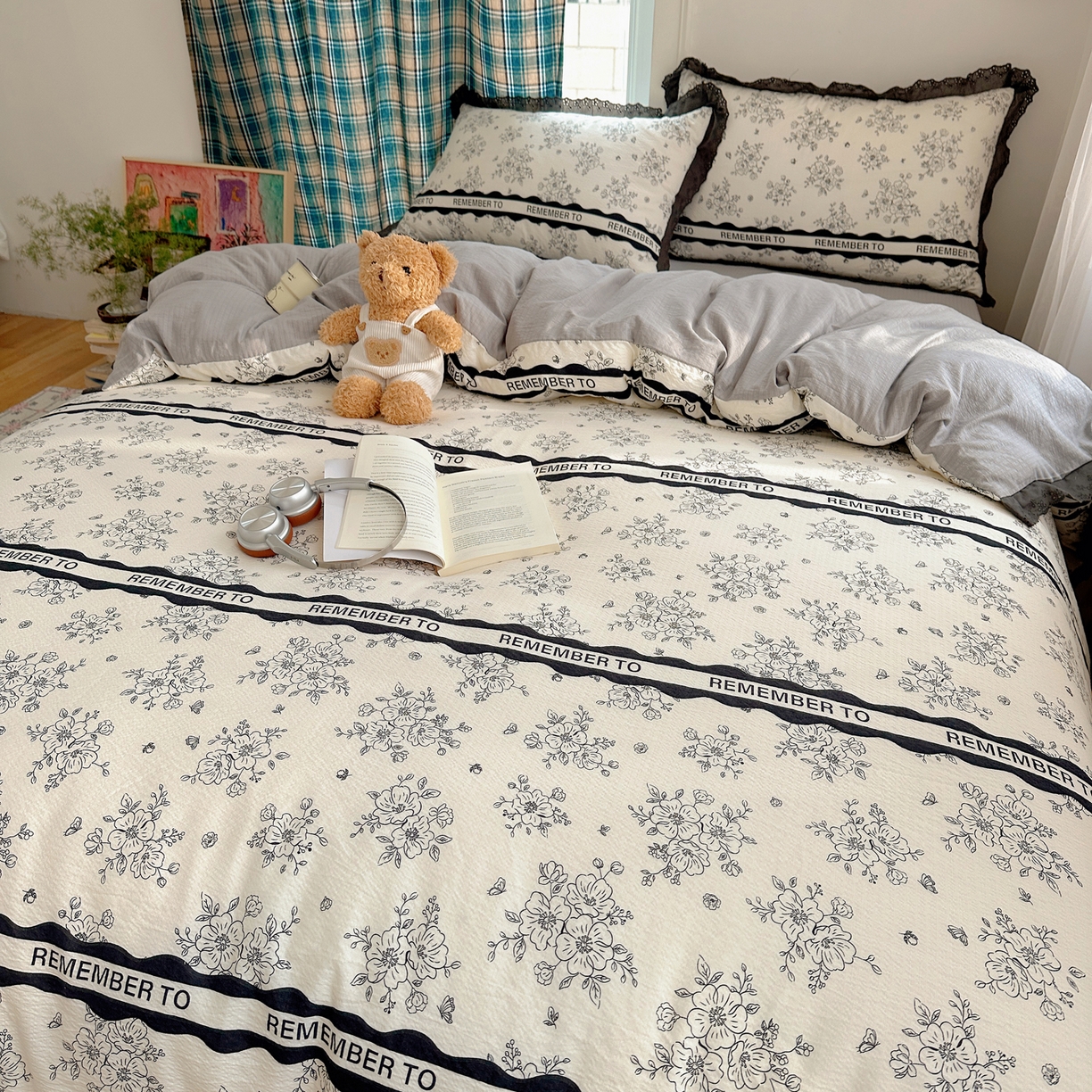 91家纺网 家纺一手货源 找家纺 一比一家纺 2026新款彩色花边木棉皱皱纱四件套 赫本