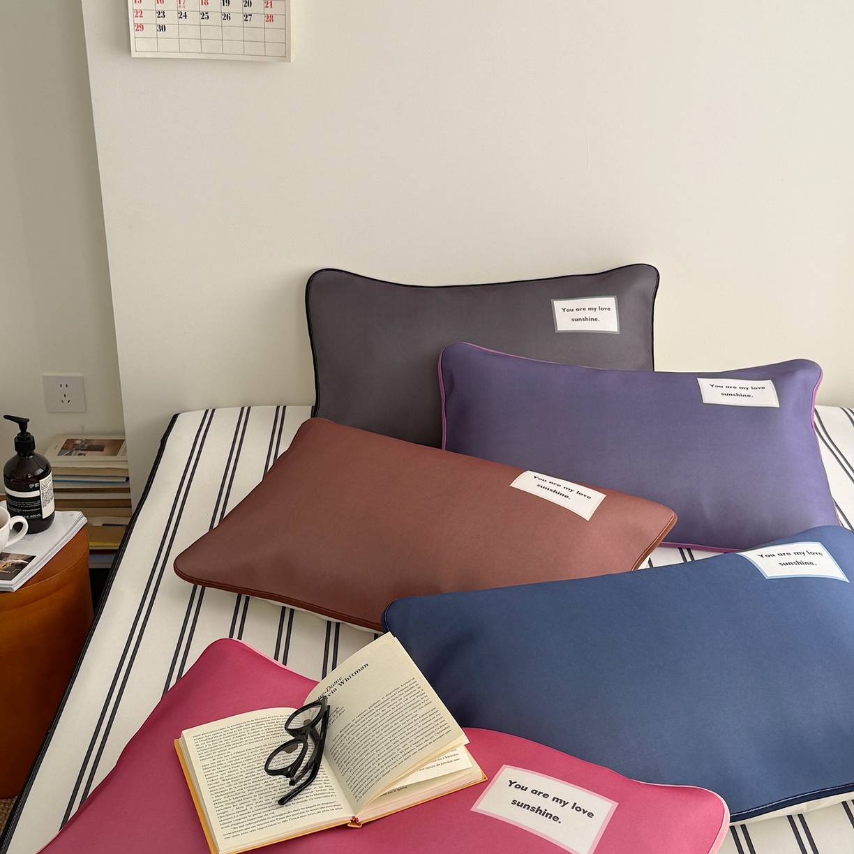 91家纺网 家纺一手货源 找家纺 （总）美乐迪家纺 2026春夏新款水光冰丝凉席席子-条纹系列