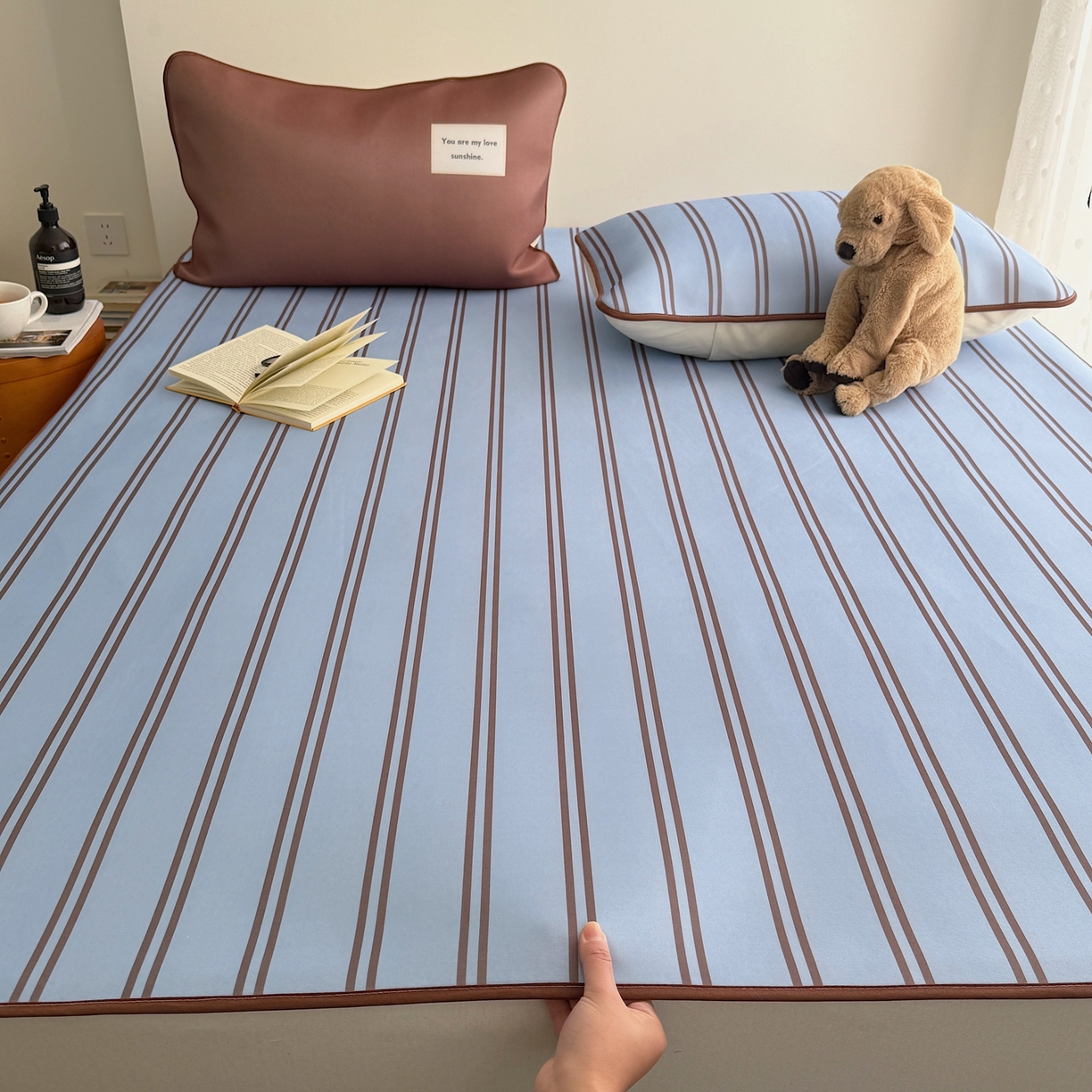 91家纺网 家纺一手货源 找家纺 （总）美乐迪家纺 2026春夏新款水光冰丝凉席席子-条纹系列