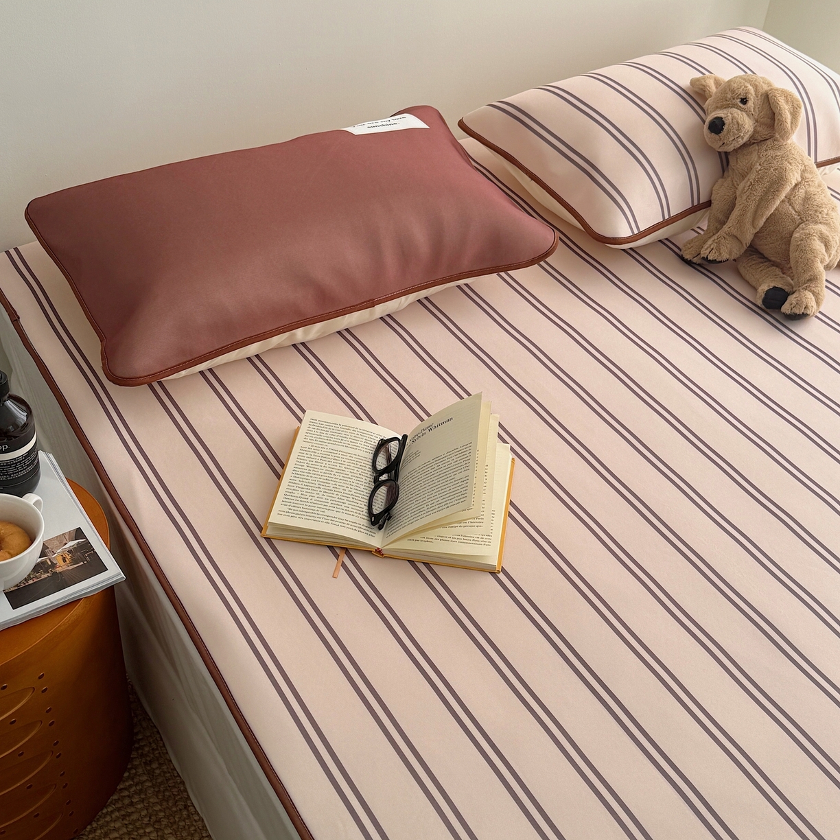 91家纺网 家纺一手货源 找家纺 美乐迪家纺 2026春夏新款水光冰丝凉席席子-条纹系列 奶茶咖