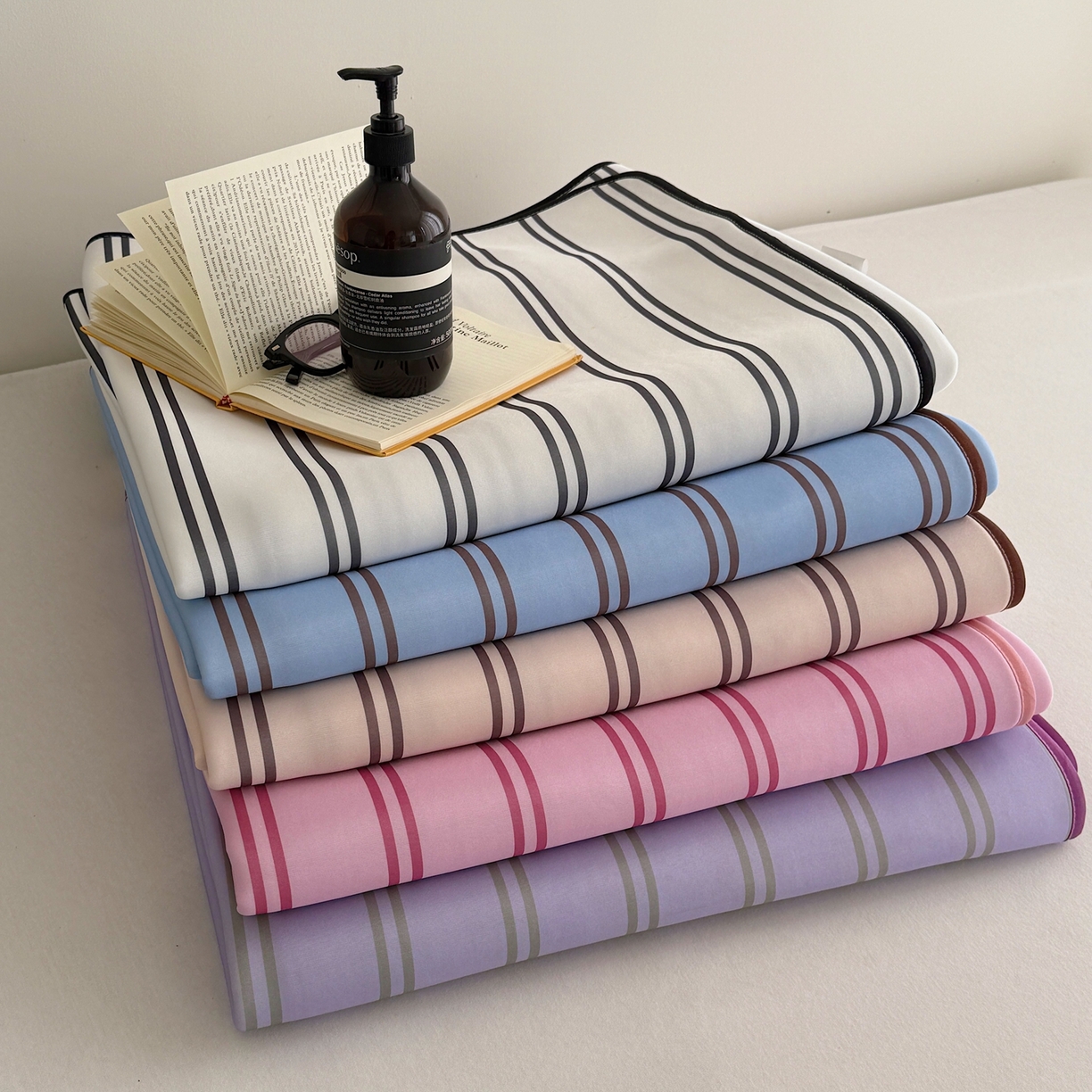 美乐迪家纺 2026春夏新款水光冰丝凉席席子-条纹系列 组合图仅供展示不可下单