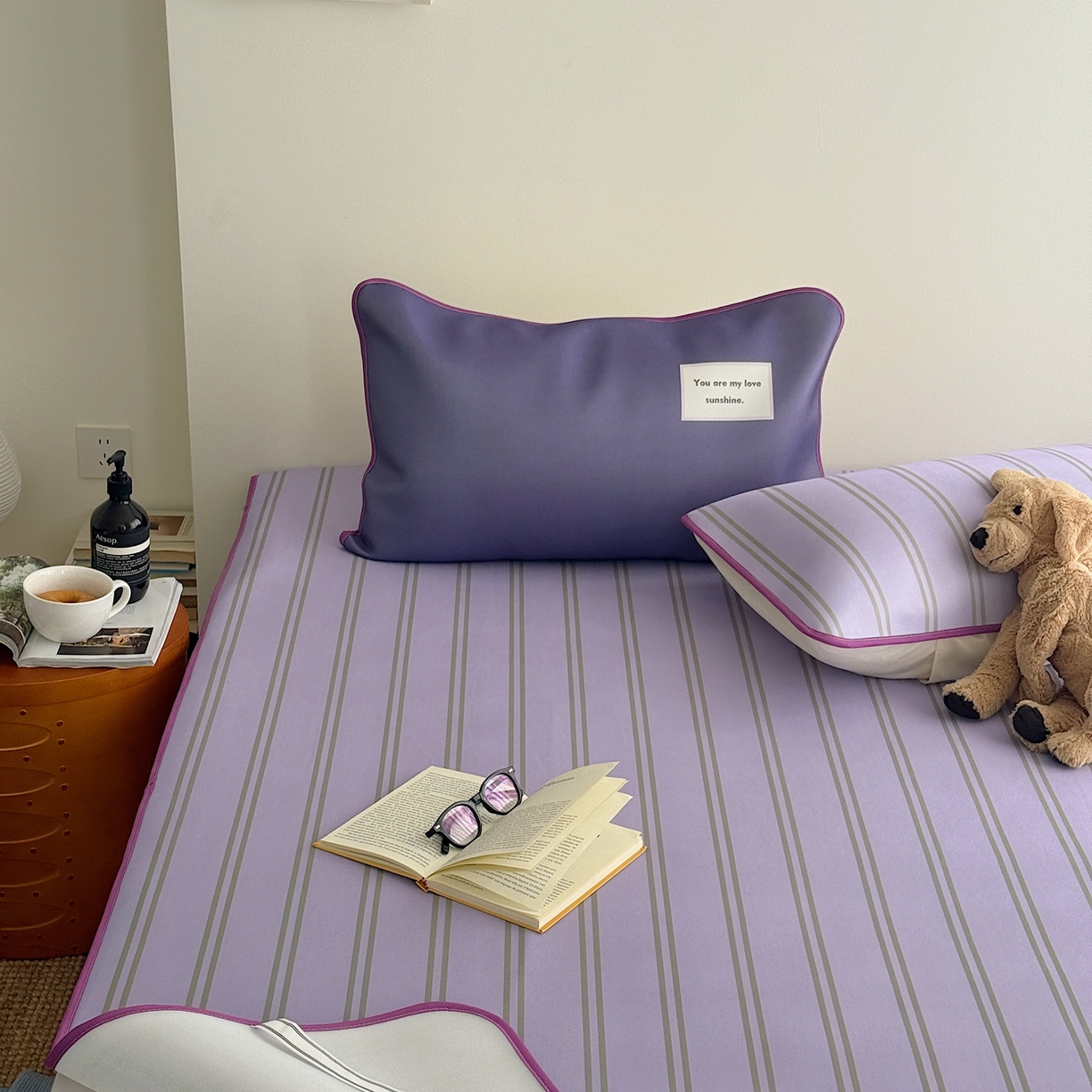 91家纺网 家纺一手货源 找家纺 美乐迪家纺 2026春夏新款水光冰丝凉席席子-条纹系列 葡萄紫