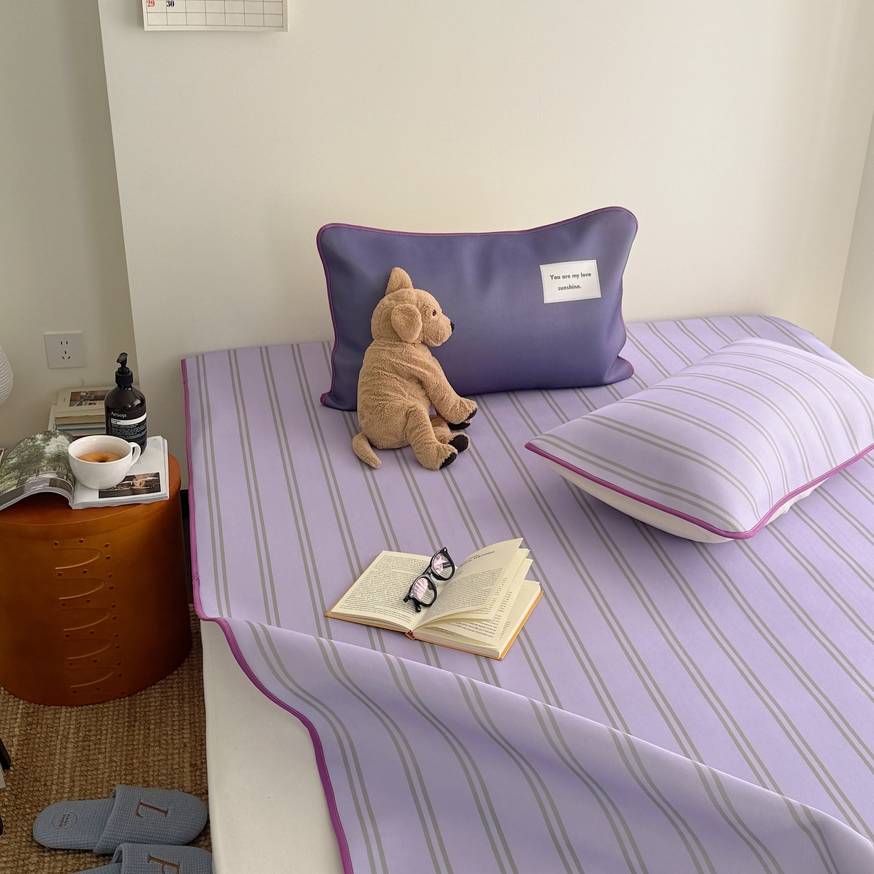 91家纺网 家纺一手货源 找家纺 美乐迪家纺 2026春夏新款水光冰丝凉席席子-条纹系列 葡萄紫