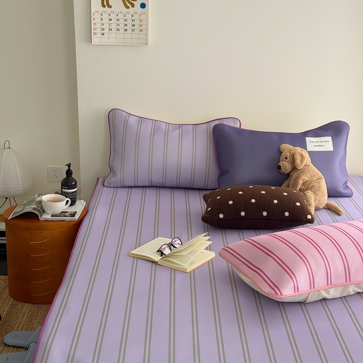 91家纺网 家纺一手货源 找家纺 美乐迪家纺 2026春夏新款水光冰丝凉席席子-条纹系列 葡萄紫