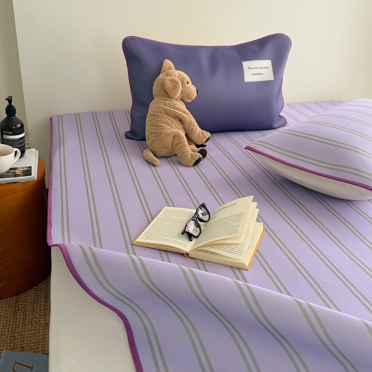 91家纺网 家纺一手货源 找家纺 美乐迪家纺 2026春夏新款水光冰丝凉席席子-条纹系列 葡萄紫