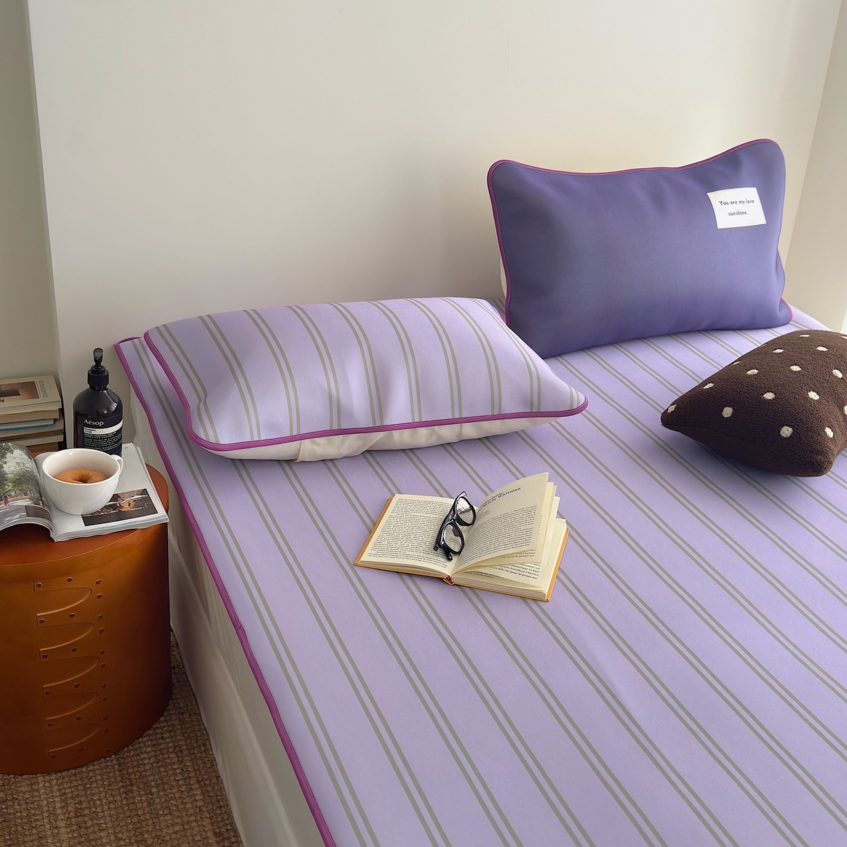 91家纺网 家纺一手货源 找家纺 美乐迪家纺 2026春夏新款水光冰丝凉席席子-条纹系列 葡萄紫