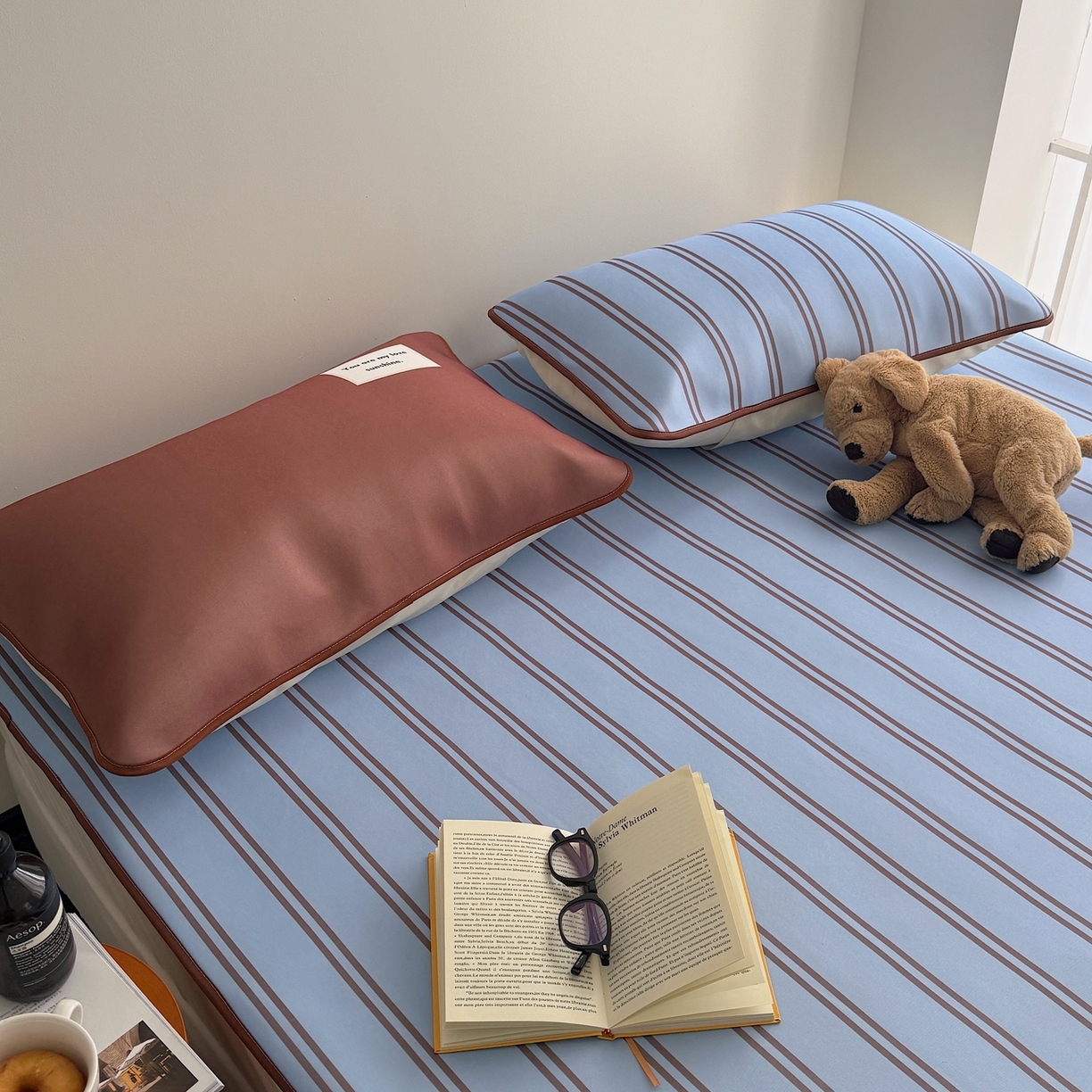 91家纺网 家纺一手货源 找家纺 美乐迪家纺 2026春夏新款水光冰丝凉席席子-条纹系列 蓝咖条