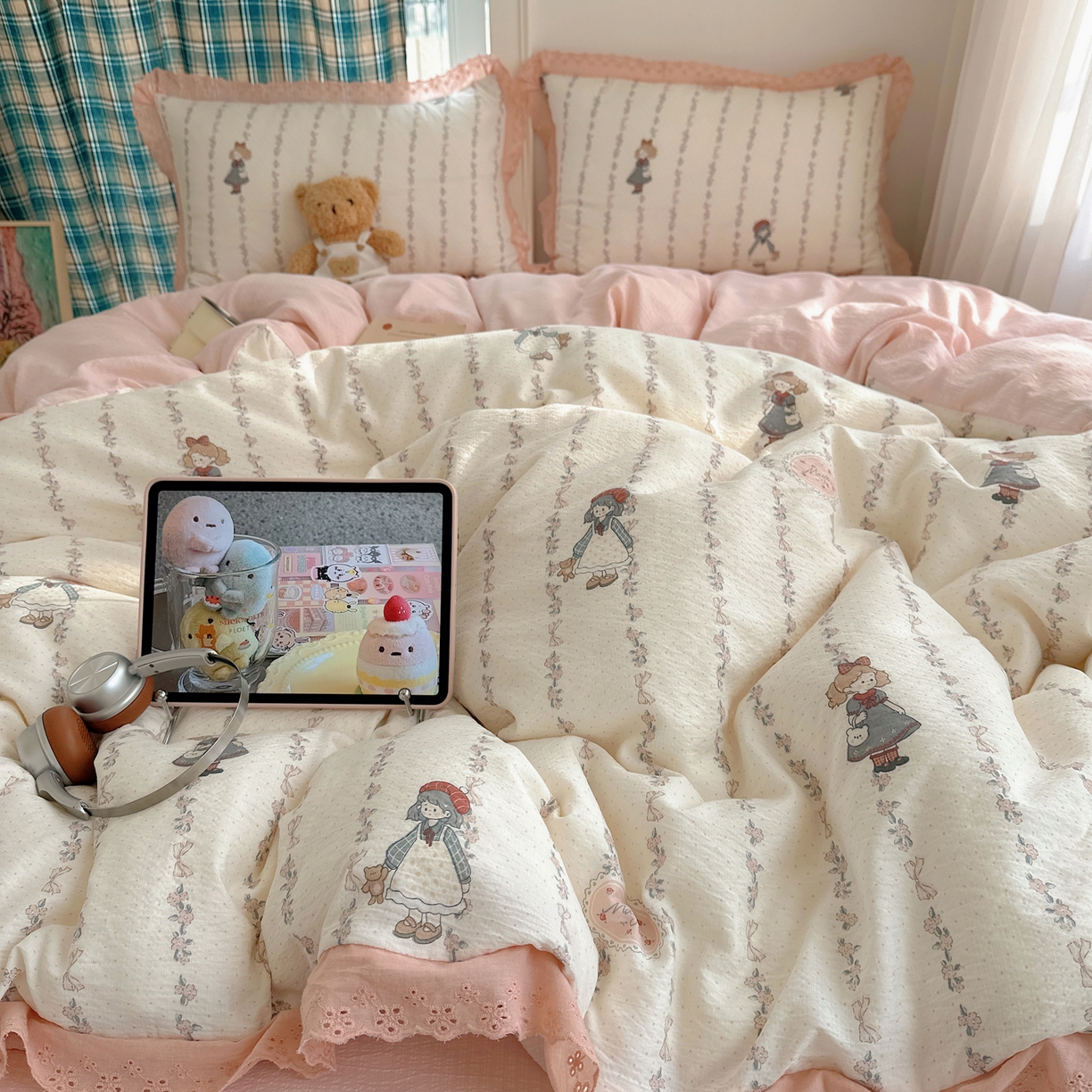 91家纺网 家纺一手货源 找家纺 一比一家纺 2026新款彩色花边木棉皱皱纱四件套 午后花园