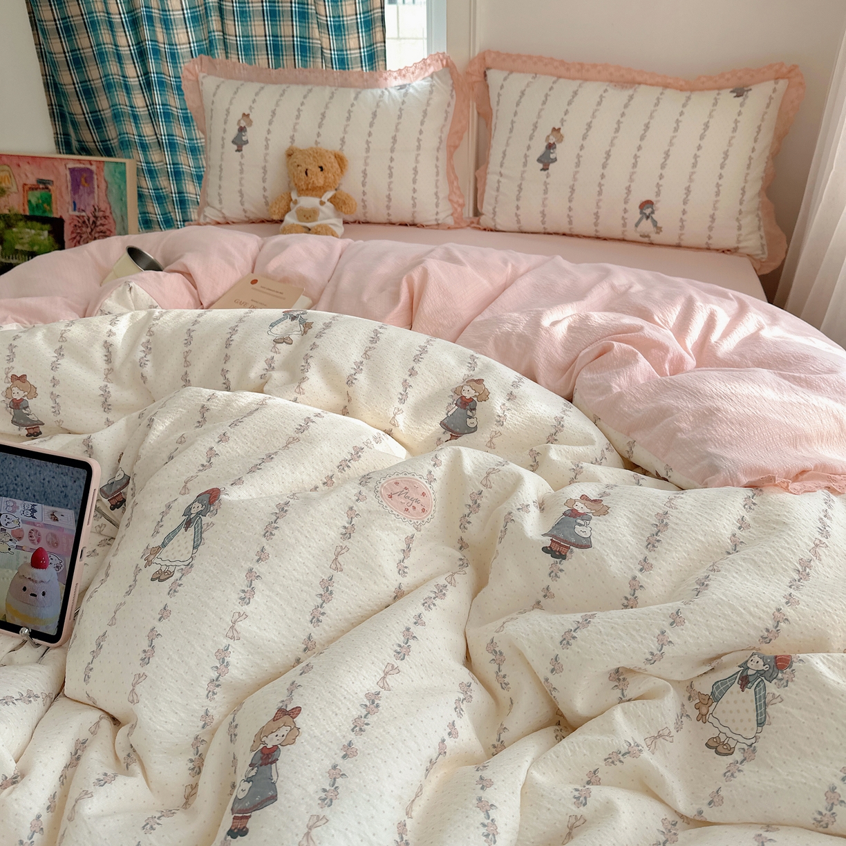 91家纺网 家纺一手货源 找家纺 一比一家纺 2026新款彩色花边木棉皱皱纱四件套 午后花园