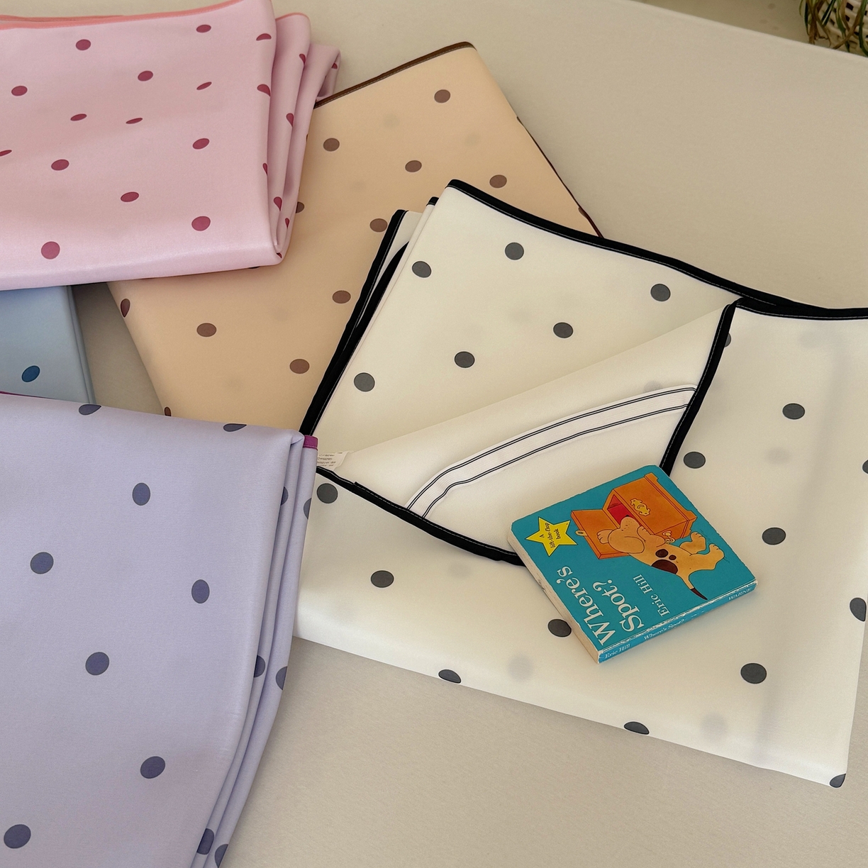 91家纺网 家纺一手货源 找家纺 （总）美乐迪家纺 2026春夏新款水光冰丝凉席席子-波点系列