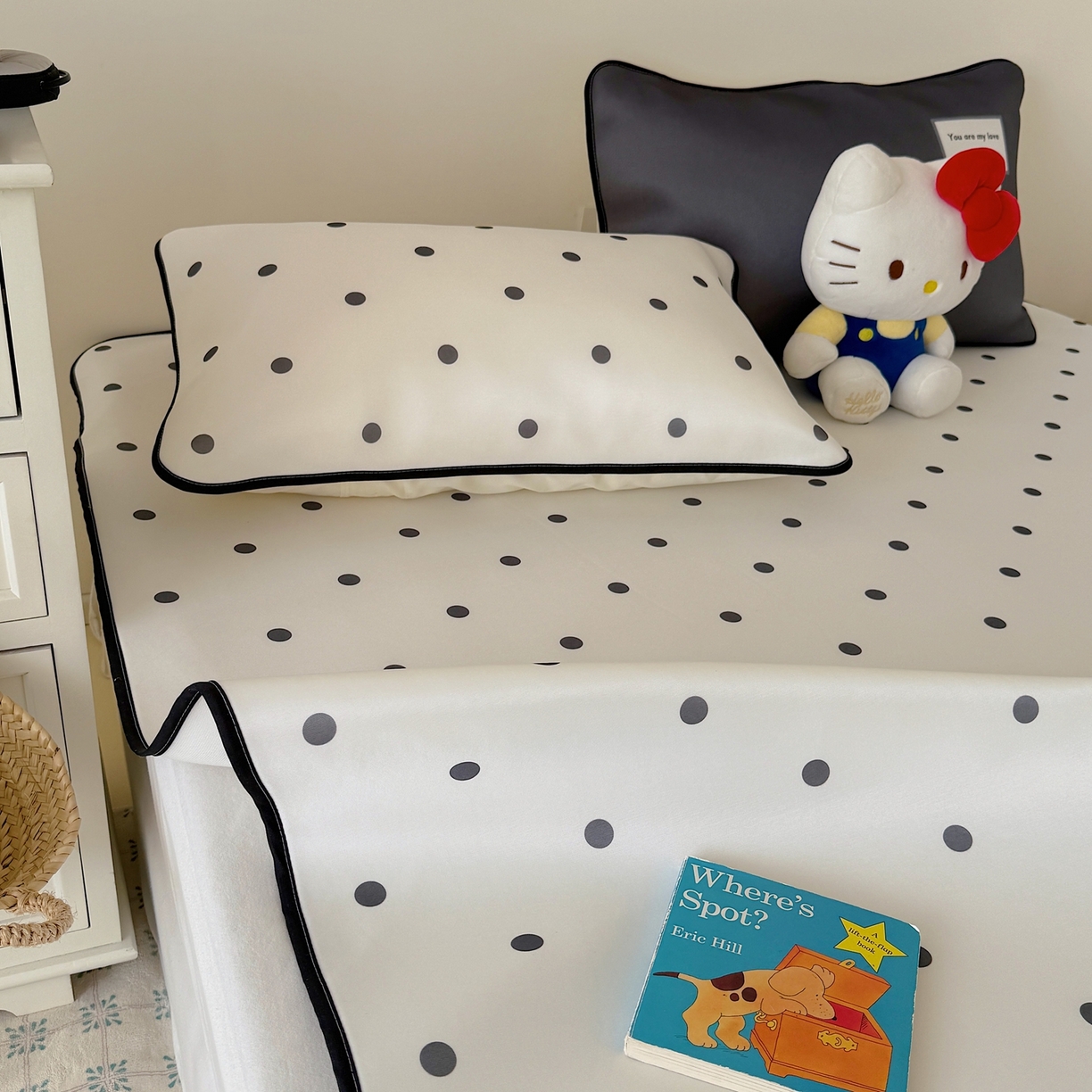 91家纺网 家纺一手货源 找家纺 美乐迪家纺 2026春夏新款水光冰丝凉席席子-波点系列 波点黑