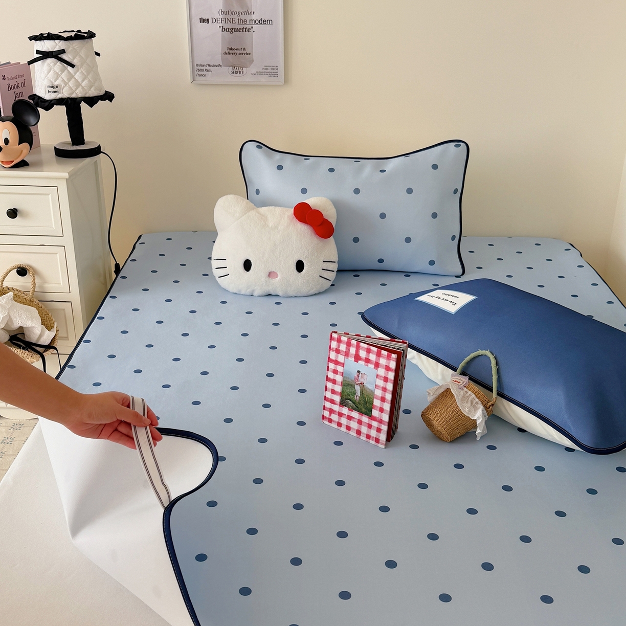 91家纺网 家纺一手货源 找家纺 美乐迪家纺 2026春夏新款水光冰丝凉席席子-波点系列 波点蓝