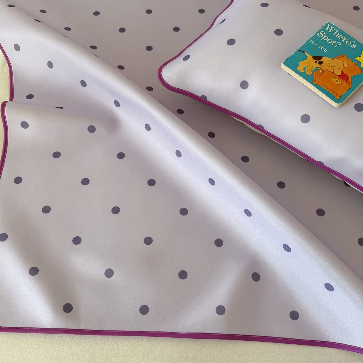 91家纺网 家纺一手货源 找家纺 美乐迪家纺 2026春夏新款水光冰丝凉席席子-波点系列 波点紫