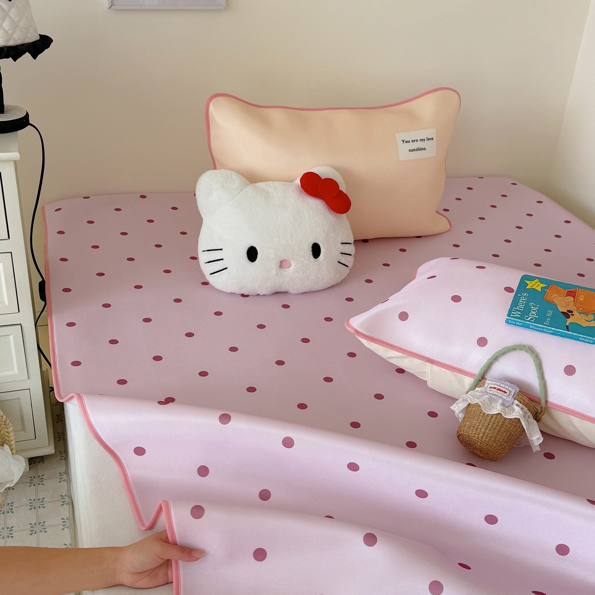 91家纺网 家纺一手货源 找家纺 美乐迪家纺 2026春夏新款水光冰丝凉席席子-波点系列 波点粉