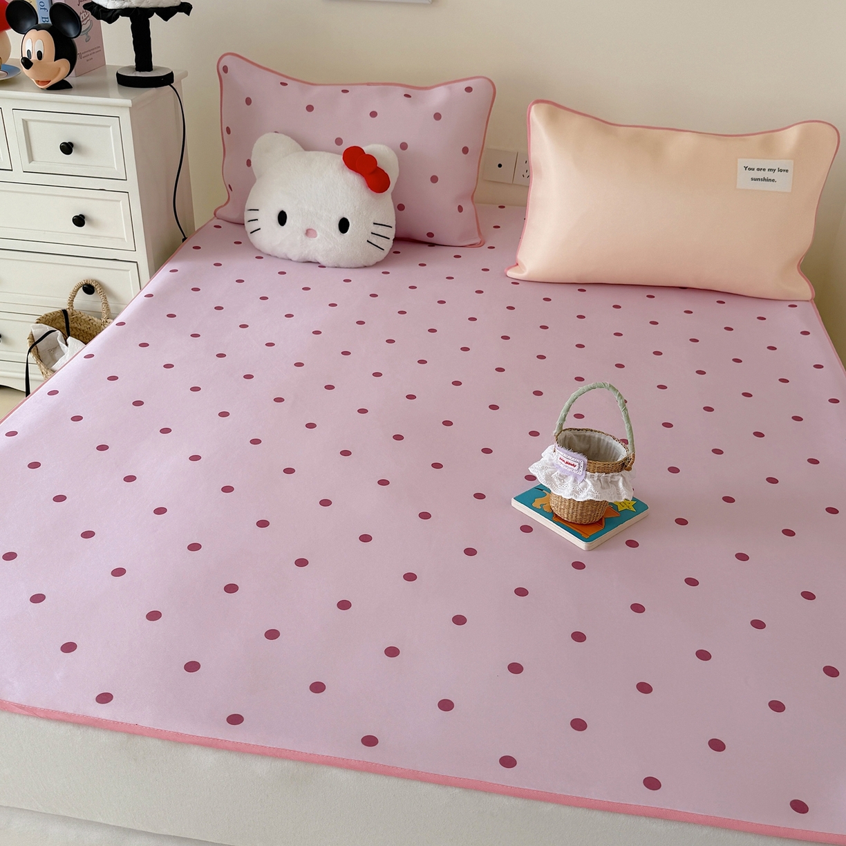 91家纺网 家纺一手货源 找家纺 美乐迪家纺 2026春夏新款水光冰丝凉席席子-波点系列 波点粉