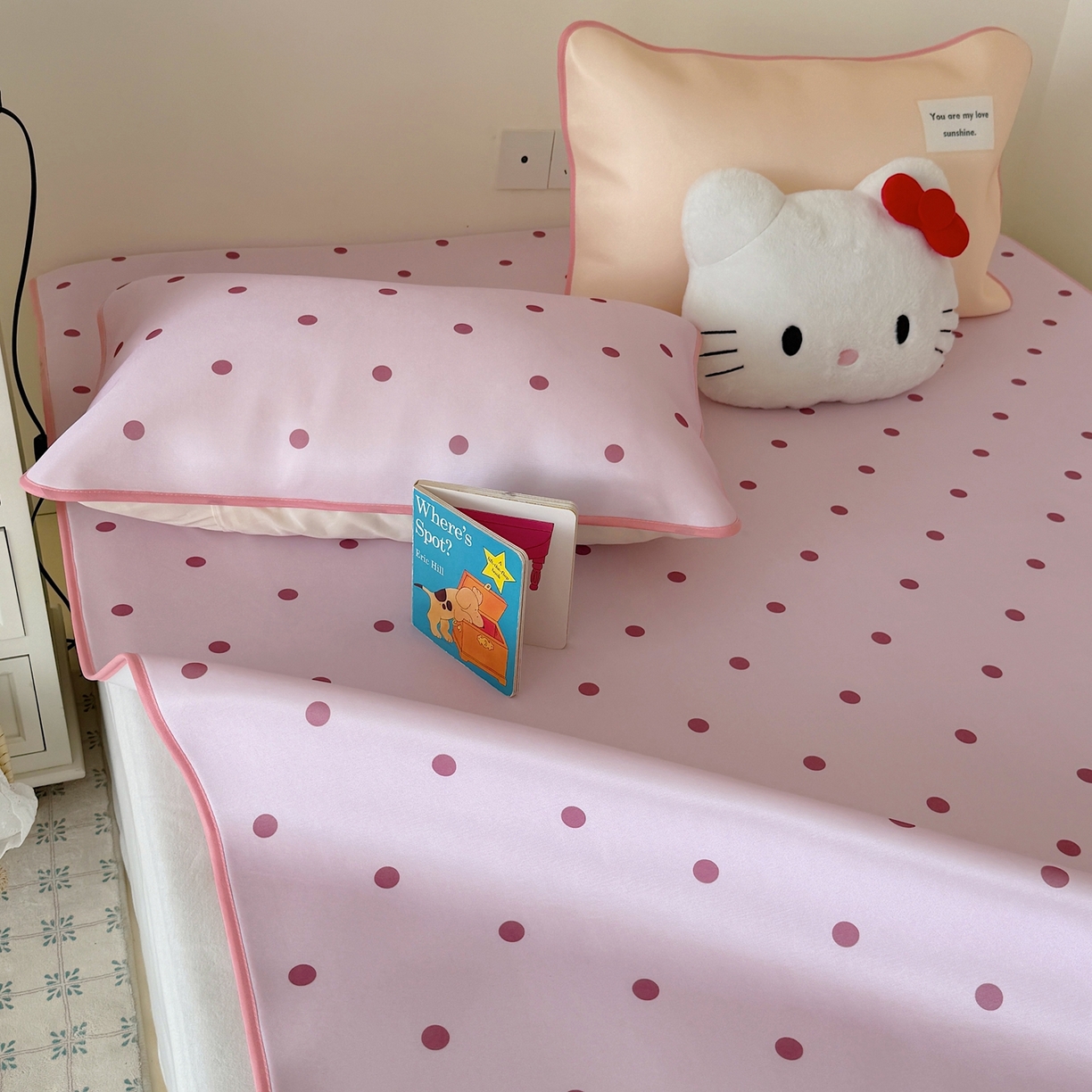 91家纺网 家纺一手货源 找家纺 美乐迪家纺 2026春夏新款水光冰丝凉席席子-波点系列 波点粉