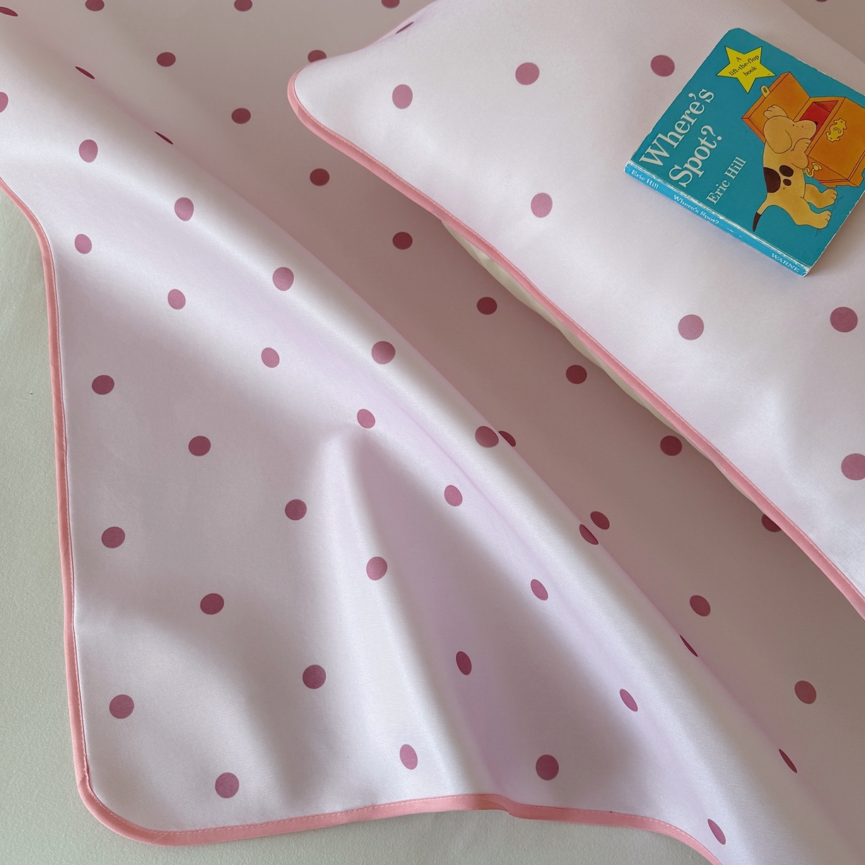 91家纺网 家纺一手货源 找家纺 美乐迪家纺 2026春夏新款水光冰丝凉席席子-波点系列 波点粉