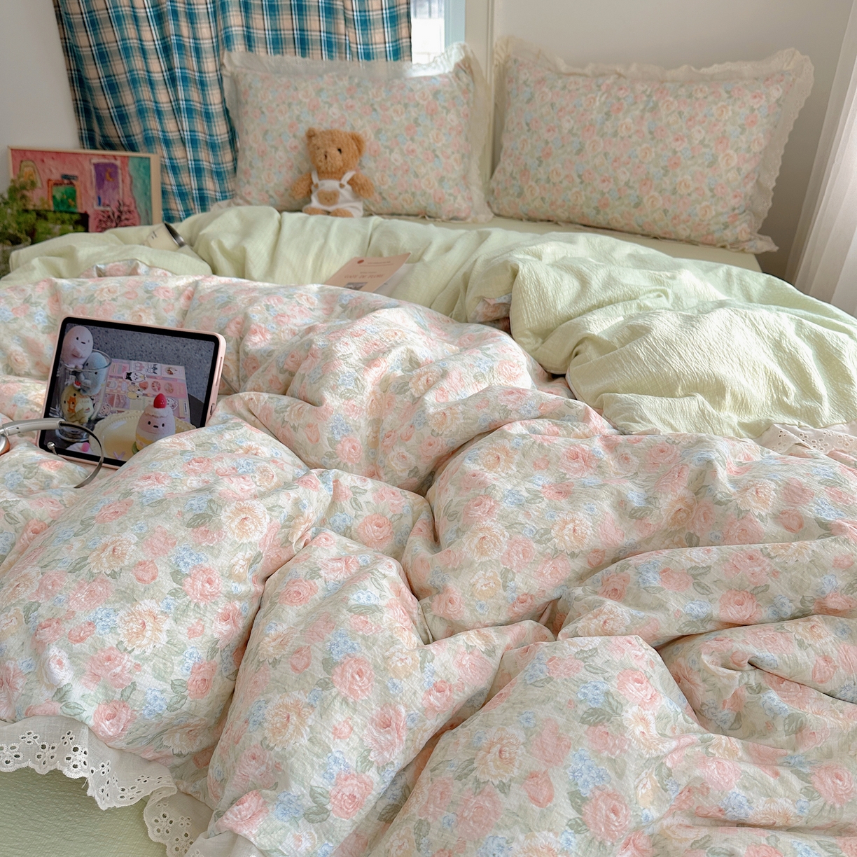 91家纺网 家纺一手货源 找家纺 一比一家纺 2026新款彩色花边木棉皱皱纱四件套 邂逅