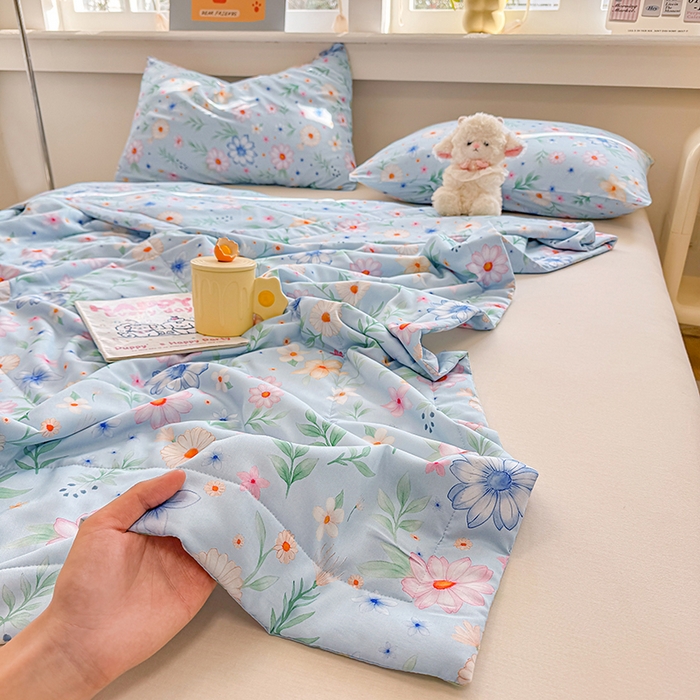 91家纺网 家纺一手货源 找家纺 天瑜家纺 2026新款棉绸夏被苏香绸舒香绸夏凉被人造棉空调被 花海 蓝