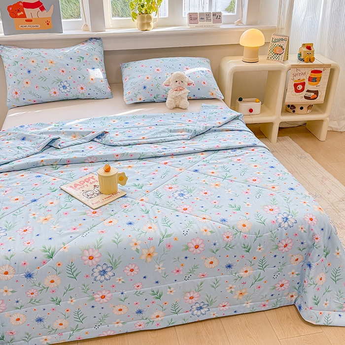 91家纺网 家纺一手货源 找家纺 天瑜家纺 2026新款棉绸夏被苏香绸舒香绸夏凉被人造棉空调被 花海 蓝