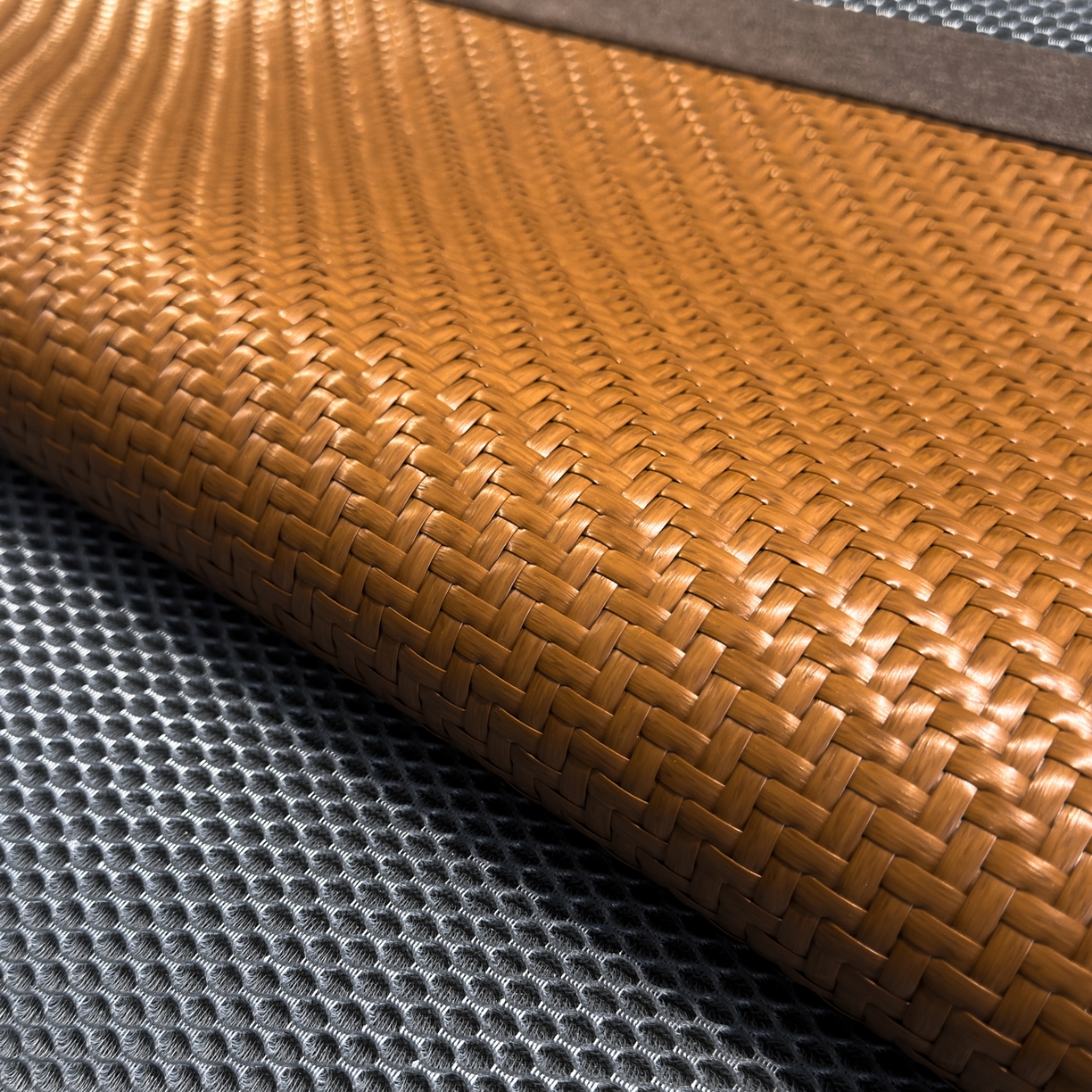 91家纺网 家纺一手货源 找家纺 欧邦 2026新款三层复合刺绣超冷感PE软席雪藤席子-福禄 福禄-浅咖