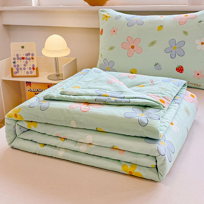 91家纺网 家纺一手货源 找家纺 天瑜家纺 2026新款棉绸夏被苏香绸舒香绸夏凉被人造棉空调被 花香 绿