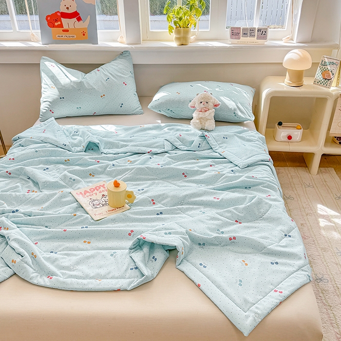 91家纺网 家纺一手货源 找家纺 天瑜家纺 2026新款棉绸夏被苏香绸舒香绸夏凉被人造棉空调被 爱恋 蓝