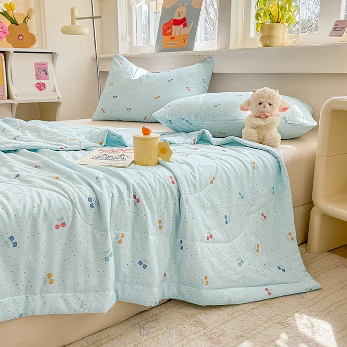 91家纺网 家纺一手货源 找家纺 天瑜家纺 2026新款棉绸夏被苏香绸舒香绸夏凉被人造棉空调被 爱恋 蓝