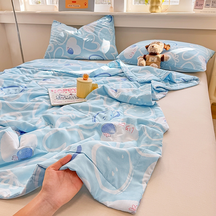 91家纺网 家纺一手货源 找家纺 天瑜家纺 2026新款棉绸夏被苏香绸舒香绸夏凉被人造棉空调被 爱心 蓝