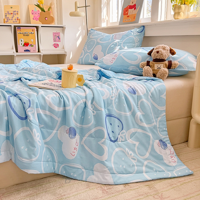 91家纺网 家纺一手货源 找家纺 天瑜家纺 2026新款棉绸夏被苏香绸舒香绸夏凉被人造棉空调被 爱心 蓝