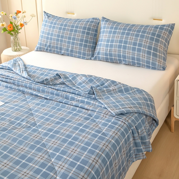 91家纺网 家纺一手货源 找家纺 天瑜家纺 2026新款棉绸夏被苏香绸舒香绸夏凉被人造棉空调被 格调 蓝