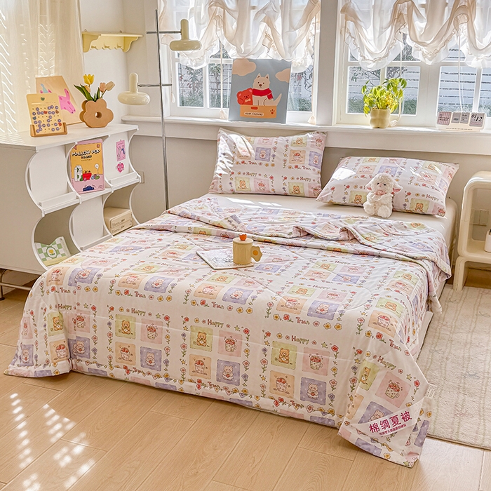 91家纺网 家纺一手货源 找家纺 天瑜家纺 2026新款棉绸夏被苏香绸舒香绸夏凉被人造棉空调被 快乐时光