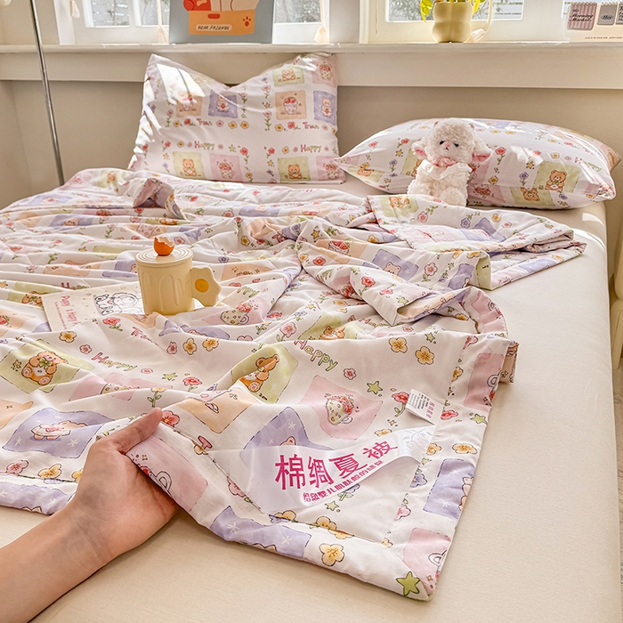 91家纺网 家纺一手货源 找家纺 天瑜家纺 2026新款棉绸夏被苏香绸舒香绸夏凉被人造棉空调被 快乐时光