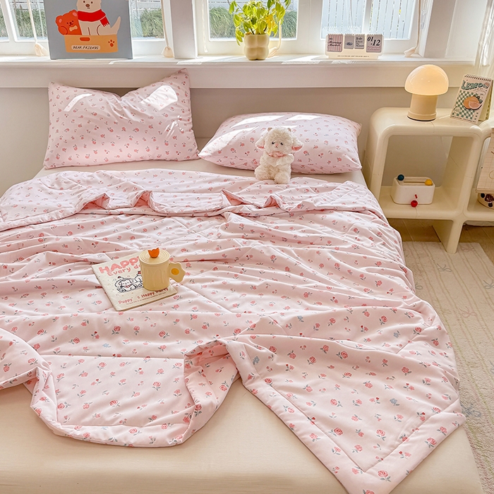 91家纺网 家纺一手货源 找家纺 天瑜家纺 2026新款棉绸夏被苏香绸舒香绸夏凉被人造棉空调被 小花 粉