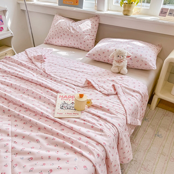 91家纺网 家纺一手货源 找家纺 天瑜家纺 2026新款棉绸夏被苏香绸舒香绸夏凉被人造棉空调被 小花 粉