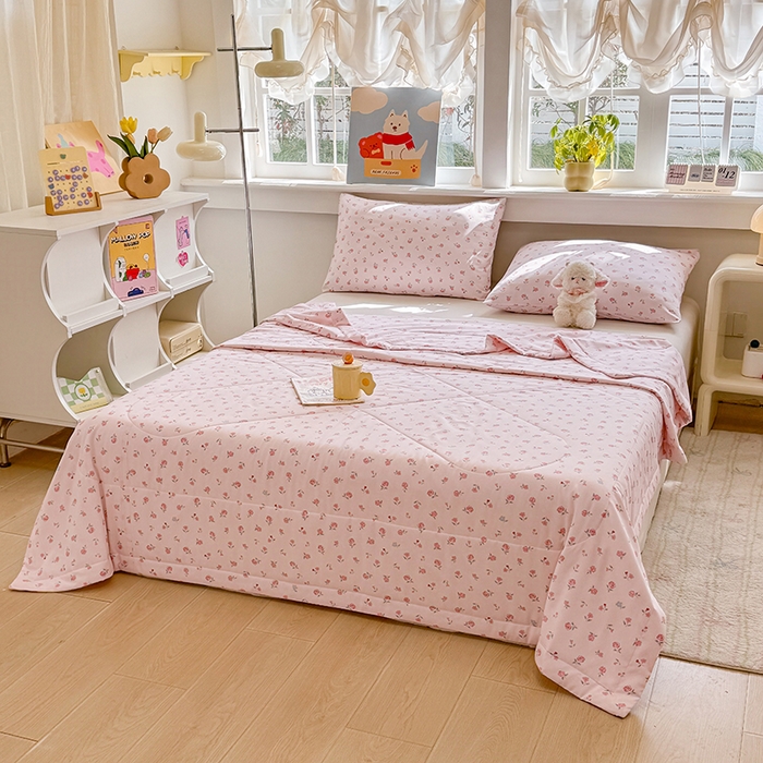 91家纺网 家纺一手货源 找家纺 天瑜家纺 2026新款棉绸夏被苏香绸舒香绸夏凉被人造棉空调被 小花 粉