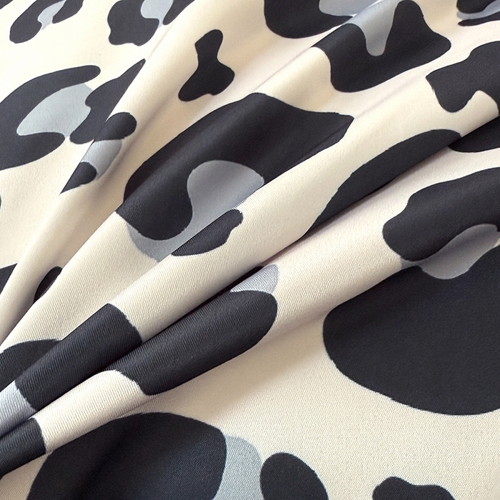 91家纺网 家纺一手货源 找家纺 色鬼布艺高端家居主号 2026新款豹纹水洗真丝款四件套 豹纹-米