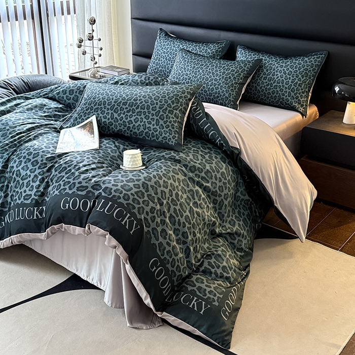 91家纺网 家纺一手货源 找家纺 色鬼布艺高端家居主号 2026新款豹纹水洗真丝款四件套 豹纹-绿