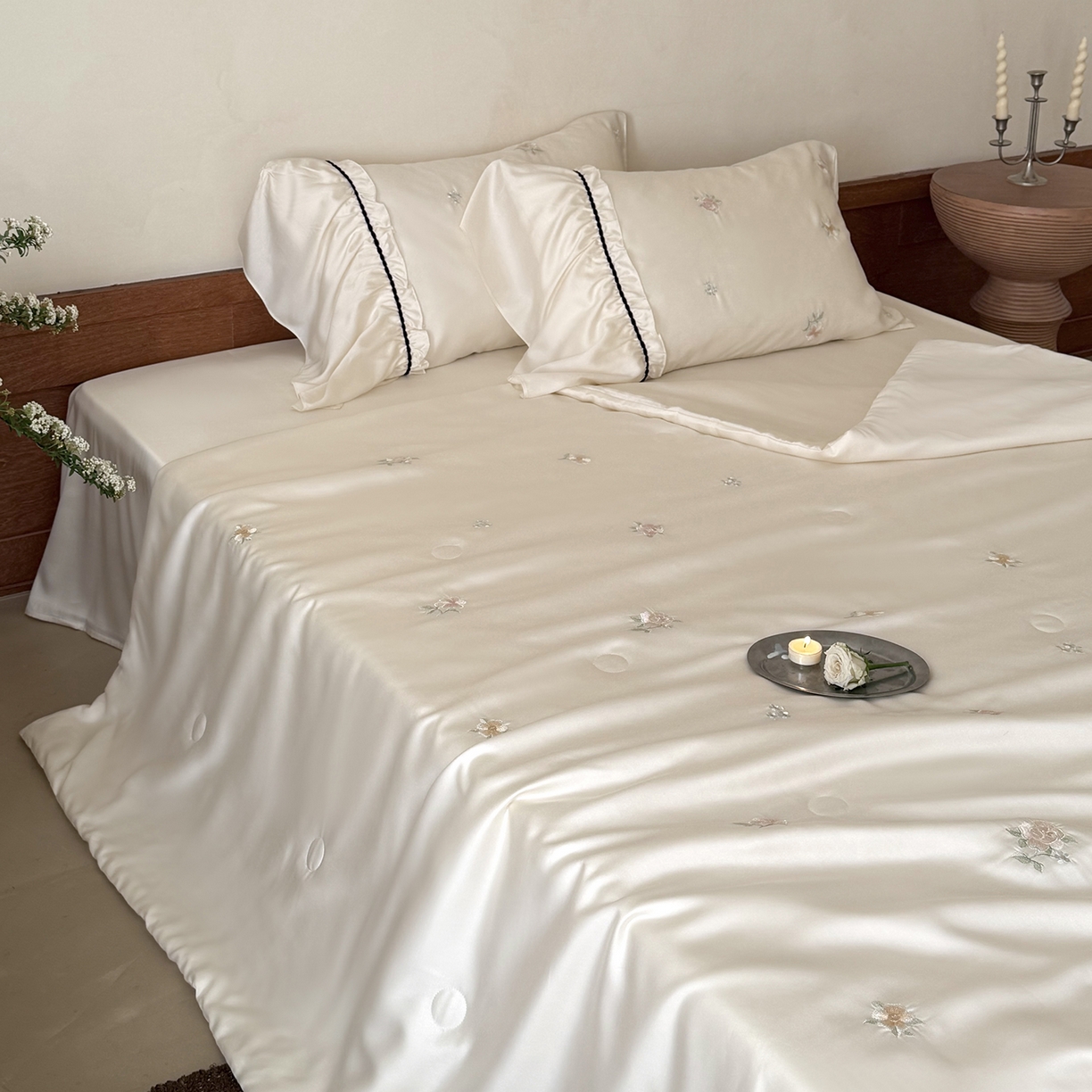 91家纺网 家纺一手货源 找家纺 （总）鹿班家居 2026新款60S兰精天丝刺绣夏被系列-玖野集（标准会员-20元)