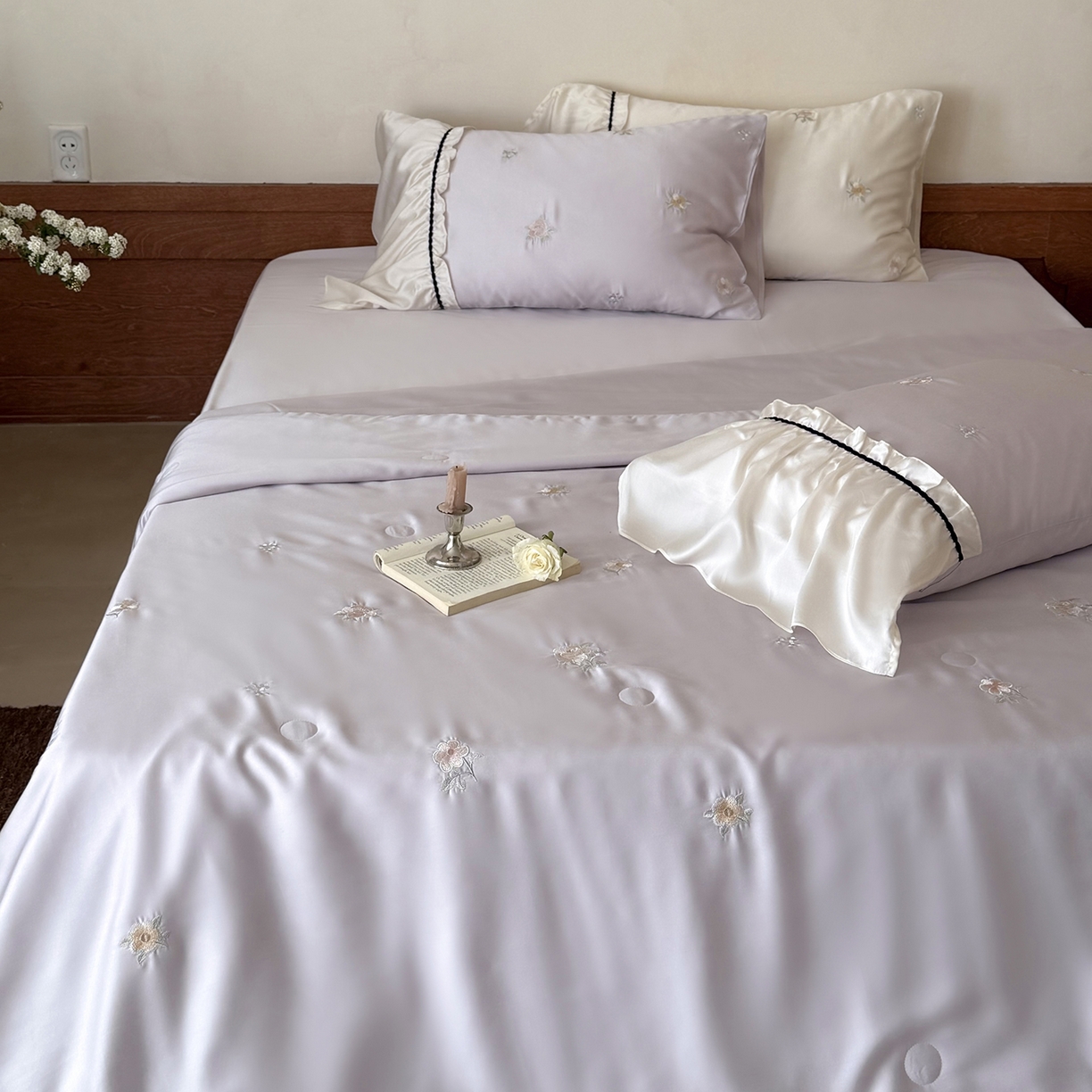 91家纺网 家纺一手货源 找家纺 鹿班家居 2026新款60S兰精天丝刺绣夏被系列-玖野集（标准会员-20元) 紫色