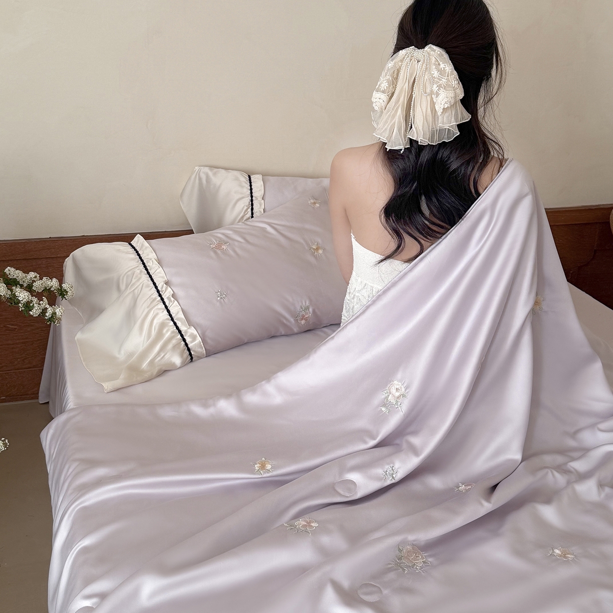 91家纺网 家纺一手货源 找家纺 鹿班家居 2026新款60S兰精天丝刺绣夏被系列-玖野集（标准会员-20元) 紫色