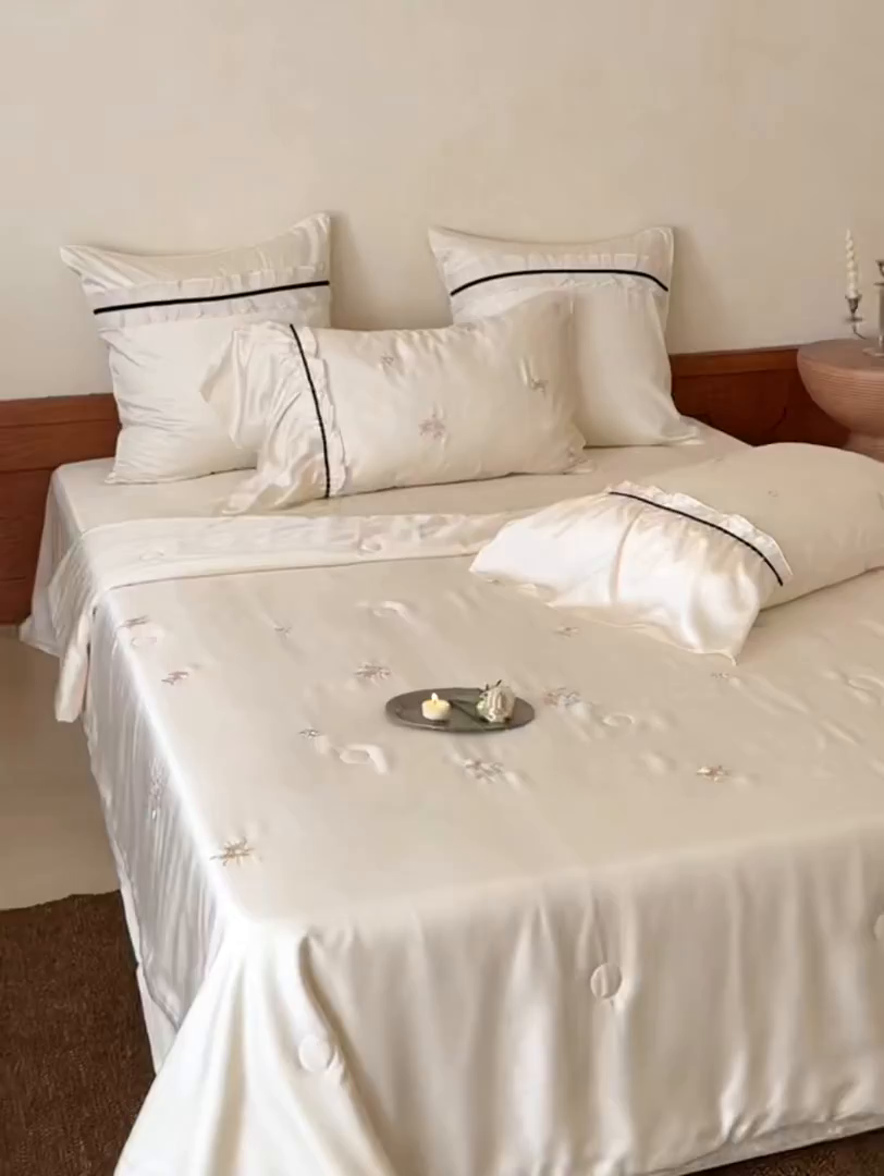 91家纺网 家纺一手货源 找家纺 （总）鹿班家居 2026新款60S兰精天丝刺绣夏被系列-玖野集（标准会员-20元)