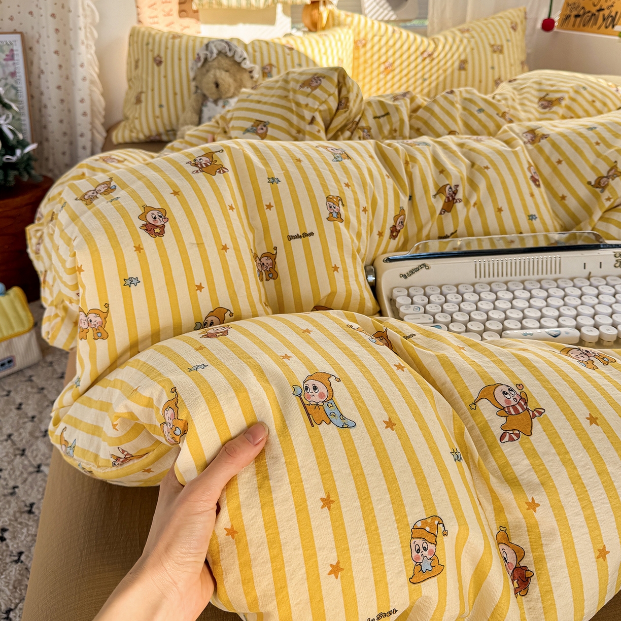 91家纺网 家纺一手货源 找家纺 多品家纺 2026年奶呼呼云感双层纱四件套 橘夏